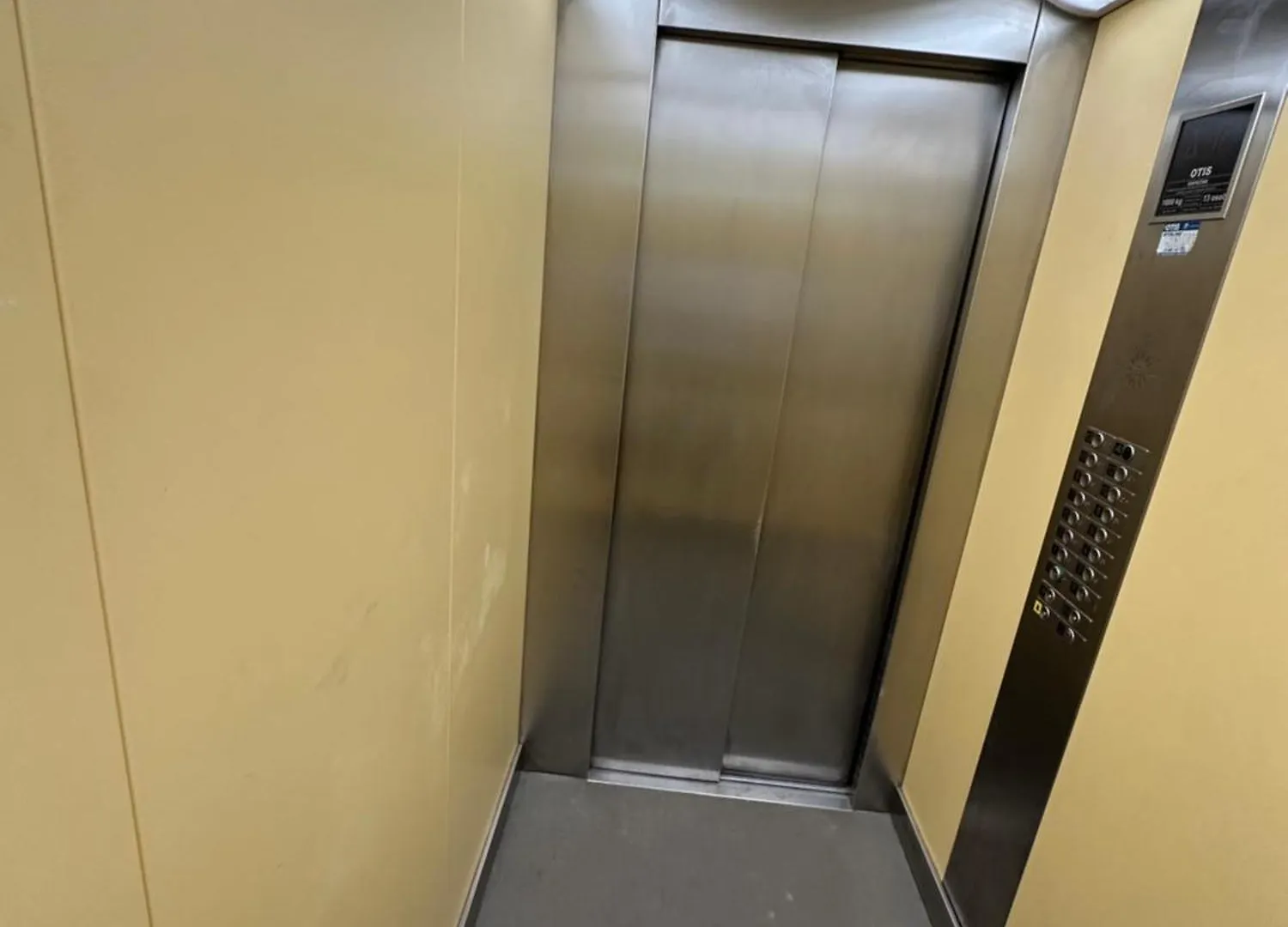 2 Bedroom, 10 Mins From Center, Top Floor, Balcony With View, High-Speed Internet, Coffee 布拉格 捷克